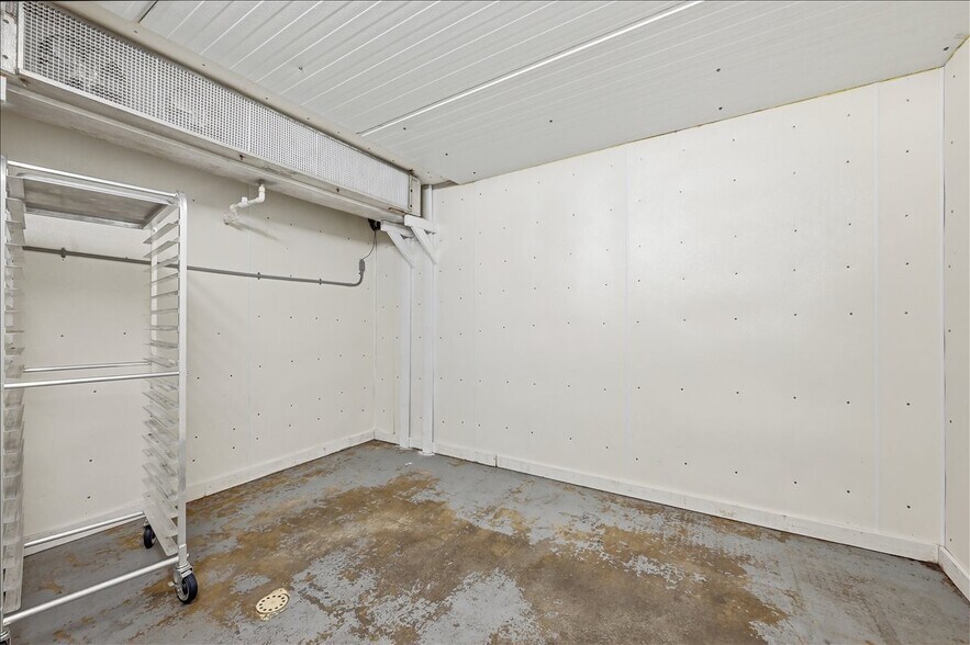 More Photos Of 405 Main St, Silver City Restaurant For Sale
