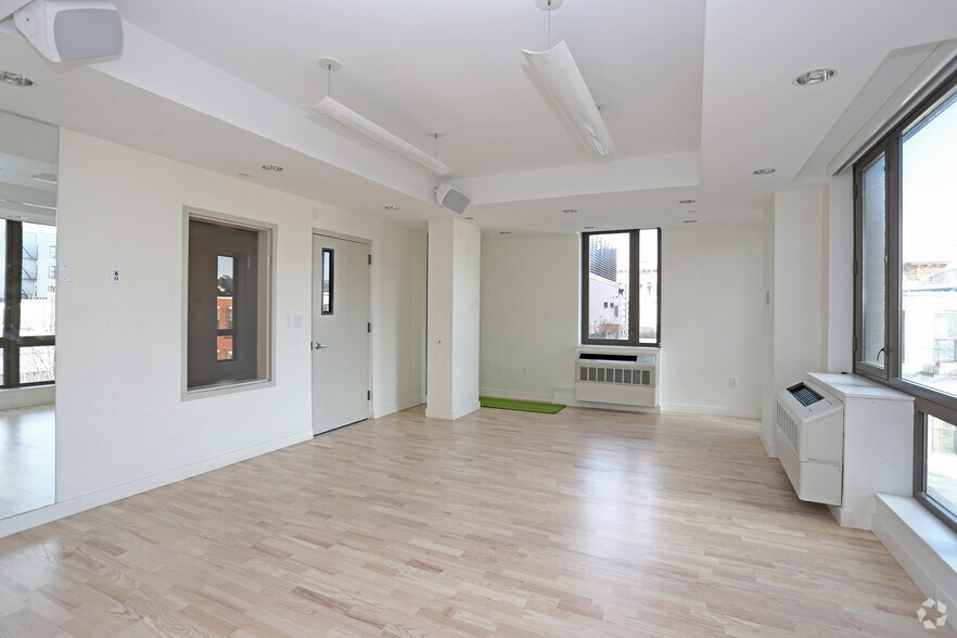 More Photos Of 626-632 Flatbush Ave, Brooklyn Apartments For Lease