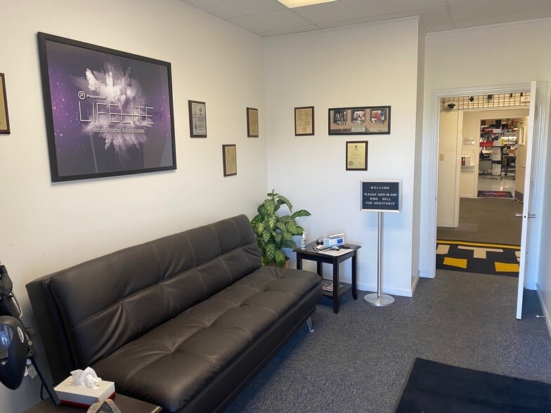 More Photos Of 2717 W Ferguson Rd, Fort Wayne Manufacturing For Sale