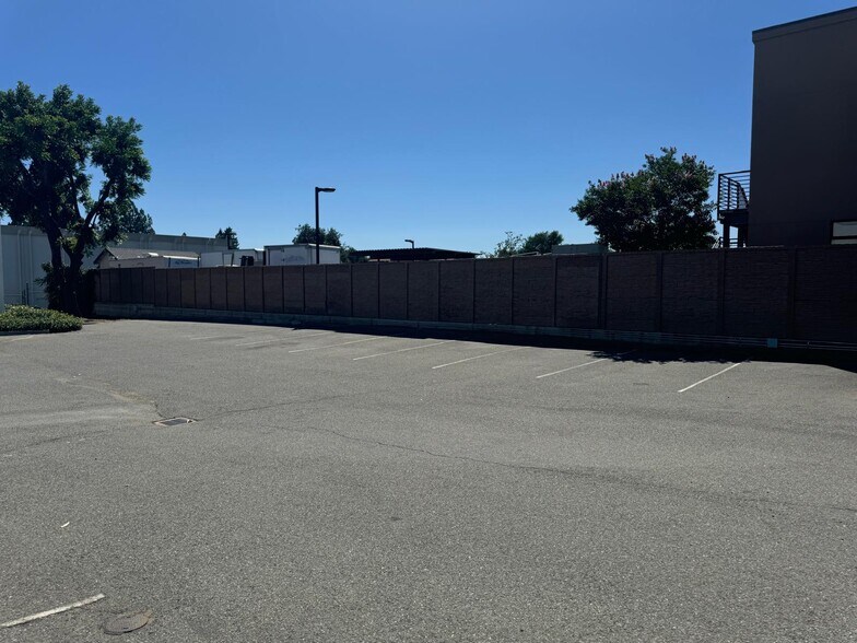 More Photos Of 1868-1872 Stone Ave, San Jose Manufacturing For Lease