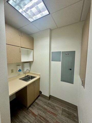 More Photos Of 2342 Professional Pky, Santa Maria Medical For Sale