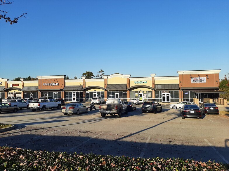 More Photos Of 4949 Lanier Islands Pkwy, Buford Unknown For Lease