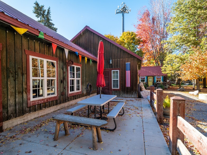 More Photos Of 235 S 7400 E, Huntsville Restaurant For Sale