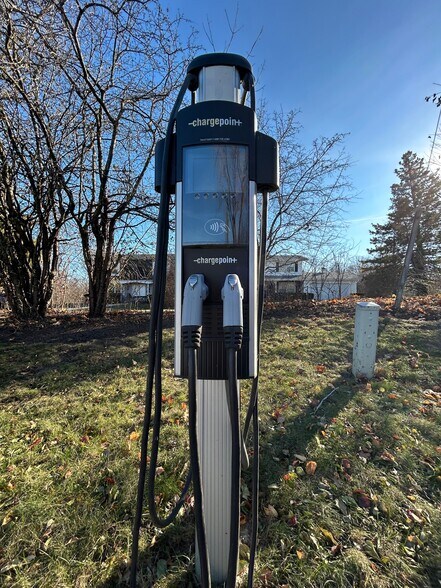 More Photos Of 3500 Western Ave, Highland Park Loft Creative Space For Lease