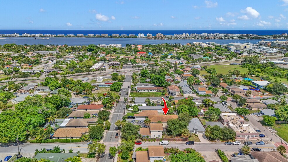 More Photos Of 715 Washington Ave, Lake Worth Apartments For Sale