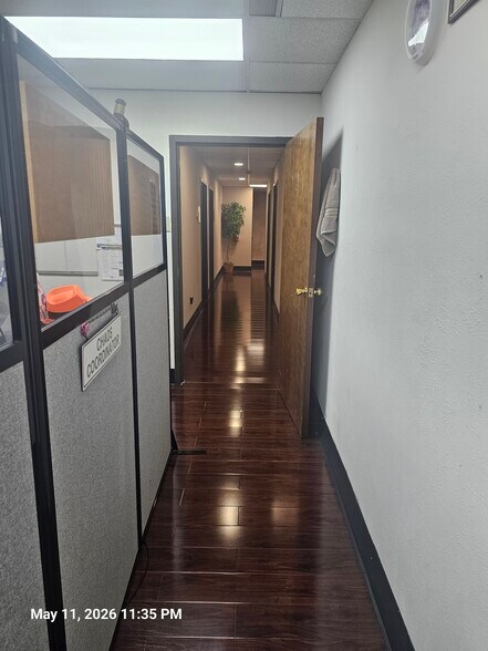 More Photos Of 1720 S Edmonds Ln, Lewisville Office For Lease
