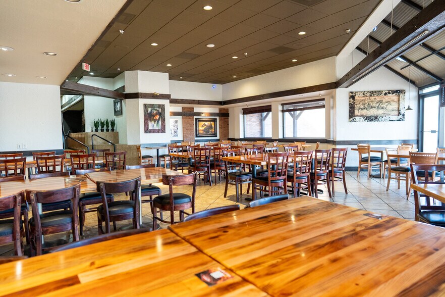 More Photos Of 850 S Bluff St, Saint George Hotel For Lease