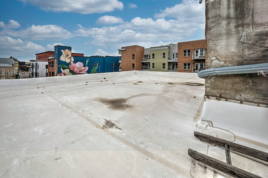 More Photos Of 620 S Calhoun St, Fort Wayne General Retail For Sale