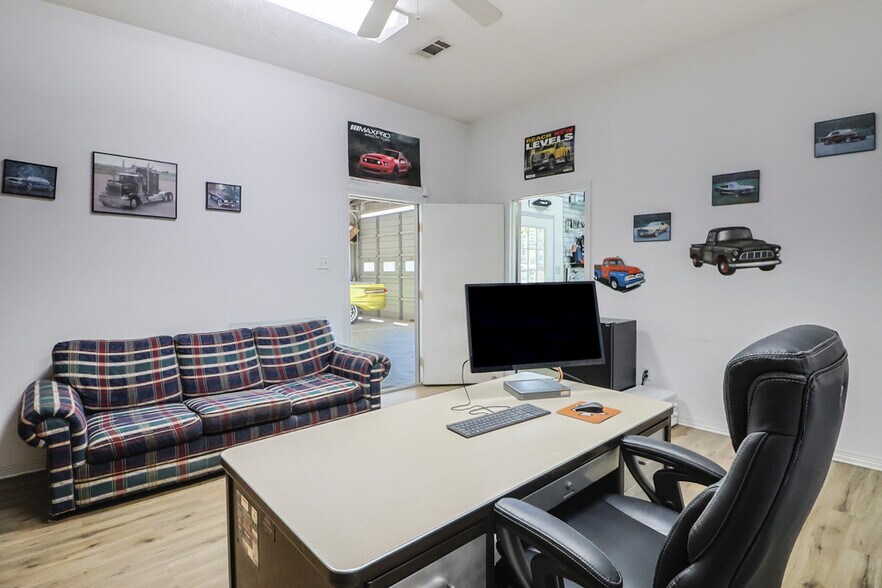 More Photos Of 415 TX-36, Caldwell Land For Sale