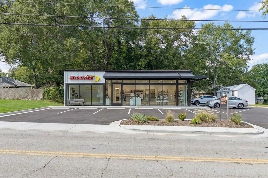 More Photos Of 224 E Broad St, Winder Medical For Sale