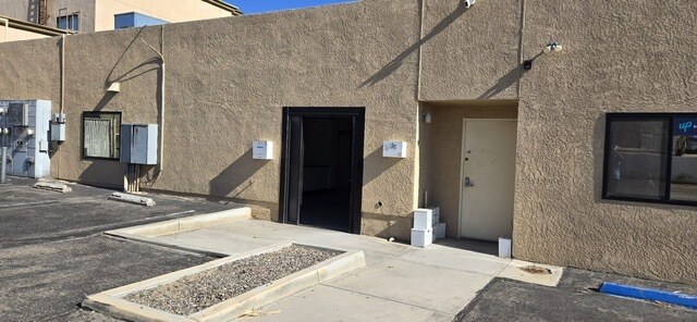 More Photos Of 18056 Wika Rd, Apple Valley Medical For Lease