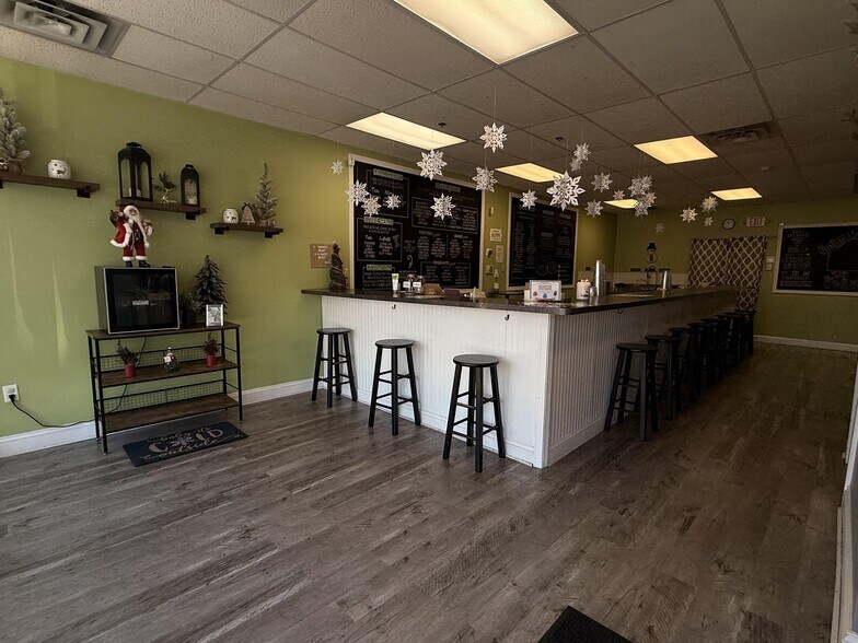 More Photos Of 4 S Main St, West Bridgewater Storefront Retail Office For Lease