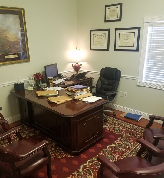 More Photos Of 1507 Park Center Dr, Orlando Office For Lease