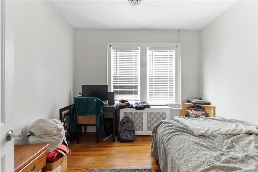 More Photos Of 205 Philadelphia Ave, Egg Harbor City Apartments For Sale