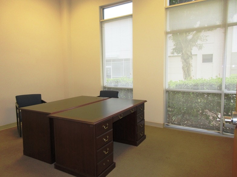 More Photos Of 909-943 Corporate Way, Fremont Research And Development For Lease