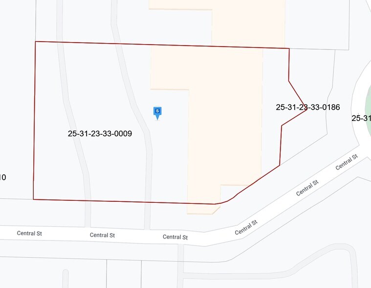 More Photos Of 35-49 Central St, Circle Pines General Retail For Lease