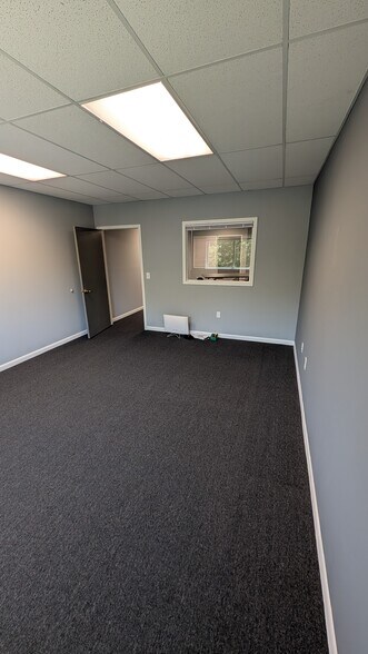 More Photos Of 20055 SW Pacific Hwy, Sherwood Office For Lease