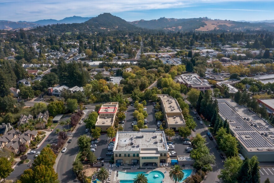 More Photos Of 205-245 Foss Creek Cir, Healdsburg Office For Sale