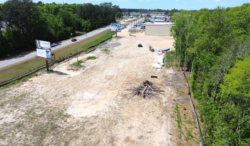 More Photos Of 195 Commercial Dr, Rincon Warehouse For Lease