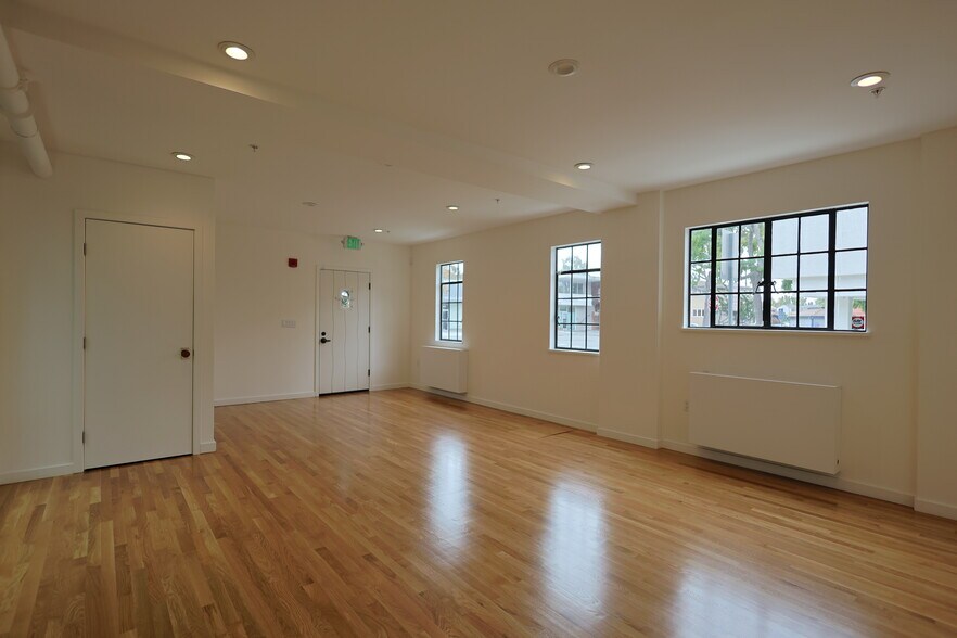 More Photos Of 2912 Telegraph Ave, Berkeley Office For Lease