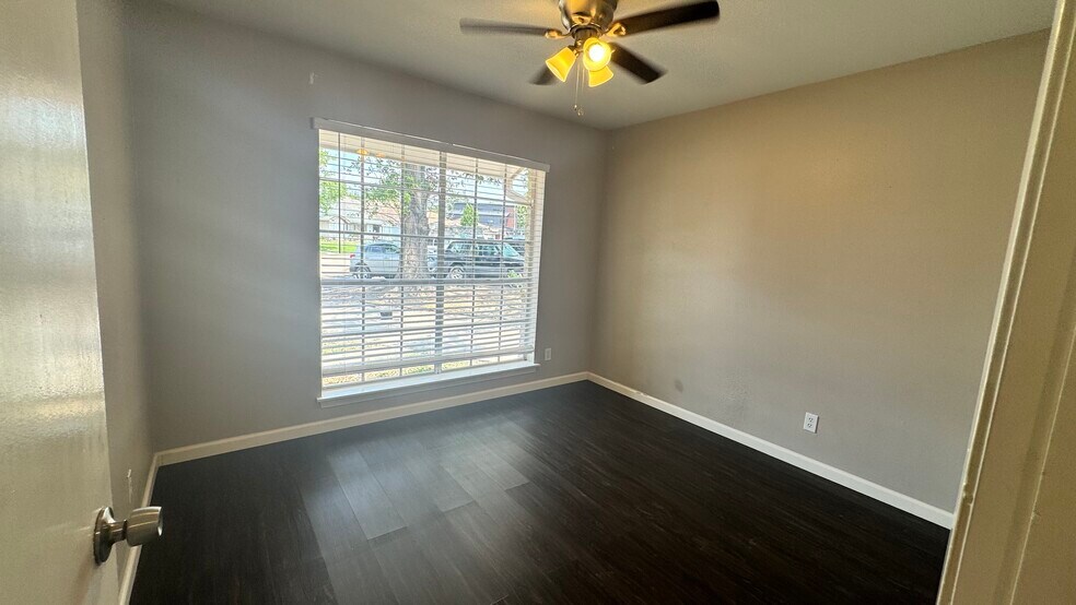 More Photos Of 7315 Housman, Houston Specialty For Sale