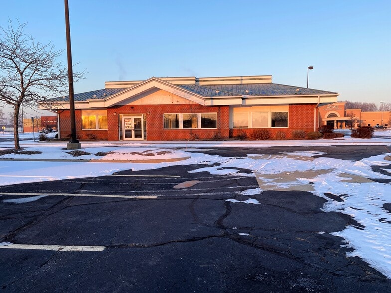 More Photos Of 33785 Van Dyke Ave, Sterling Heights Restaurant For Sale
