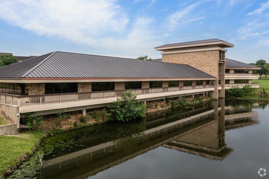 More Photos Of 420 Decker Dr, Irving Office For Lease