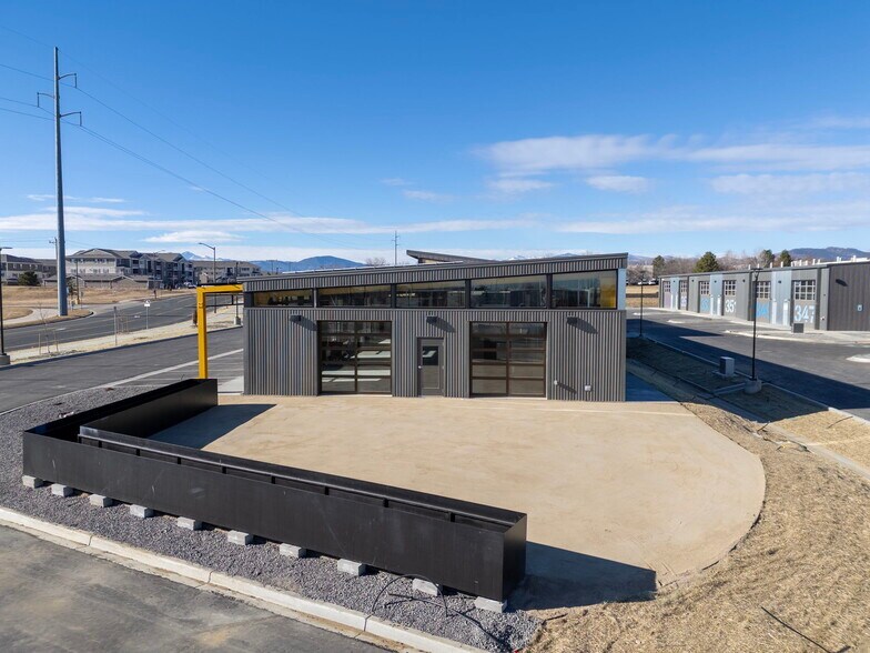 More Photos Of 301-357 W 65th St, Loveland Warehouse For Lease