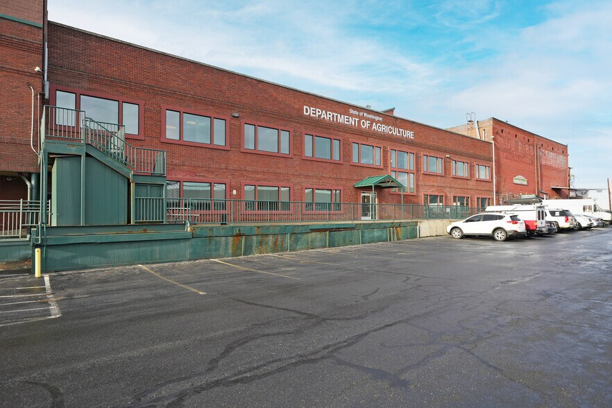 More Photos Of 21 N 1st Ave, Yakima Office For Sale