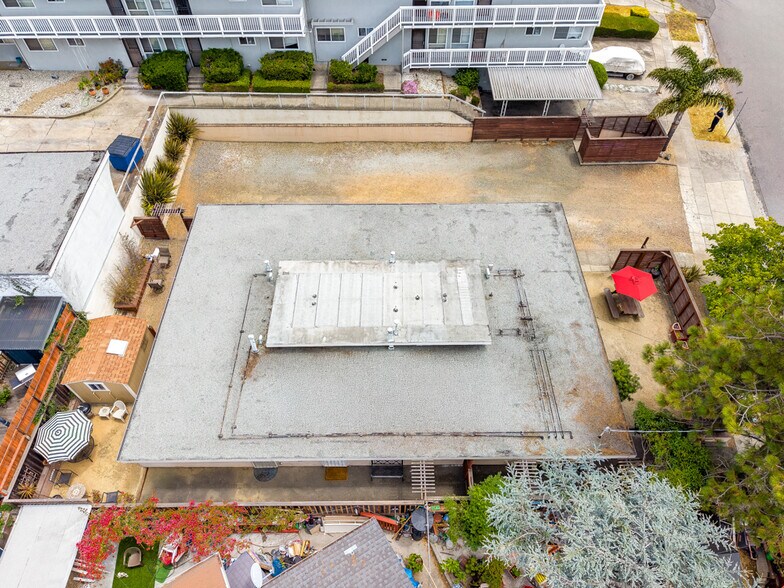 More Photos Of 5105-5107 MacDonald Ave, Richmond Apartments For Sale