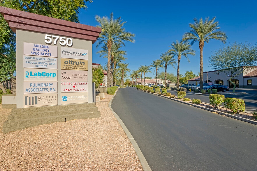 More Photos Of 5750 W Thunderbird Rd, Glendale Medical For Lease