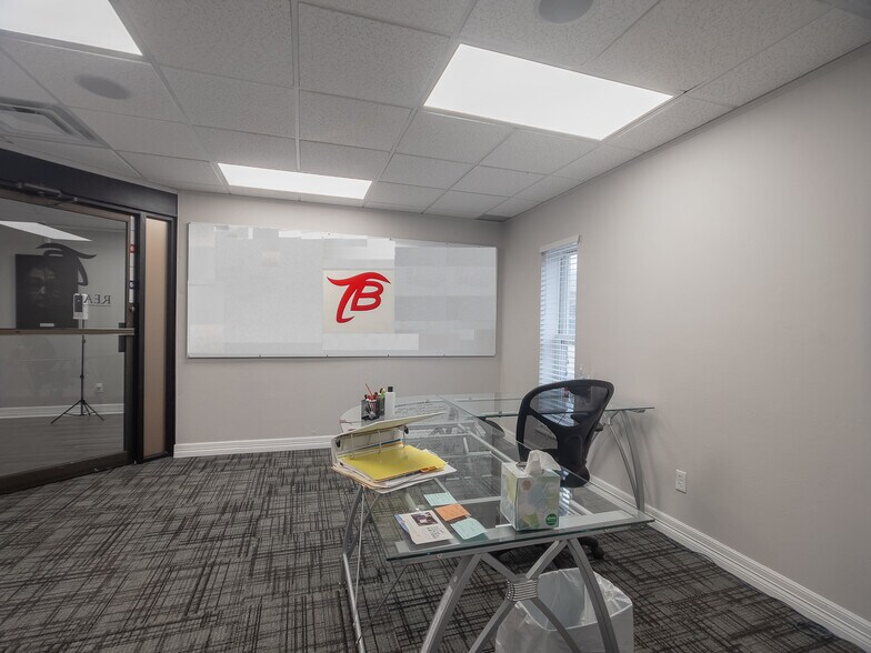 More Photos Of 6001 Nw Expressway, Oklahoma City Office For Sale