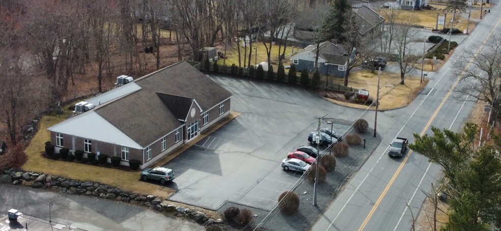 More Photos Of 406 Turnpike St, South Easton Office For Lease