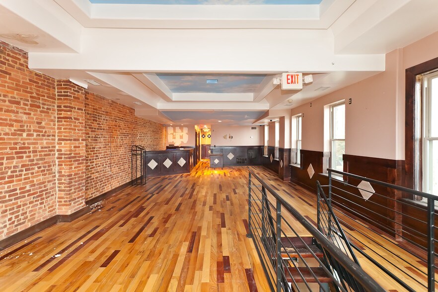 More Photos Of 1028 S Conkling St, Baltimore Restaurant For Sale