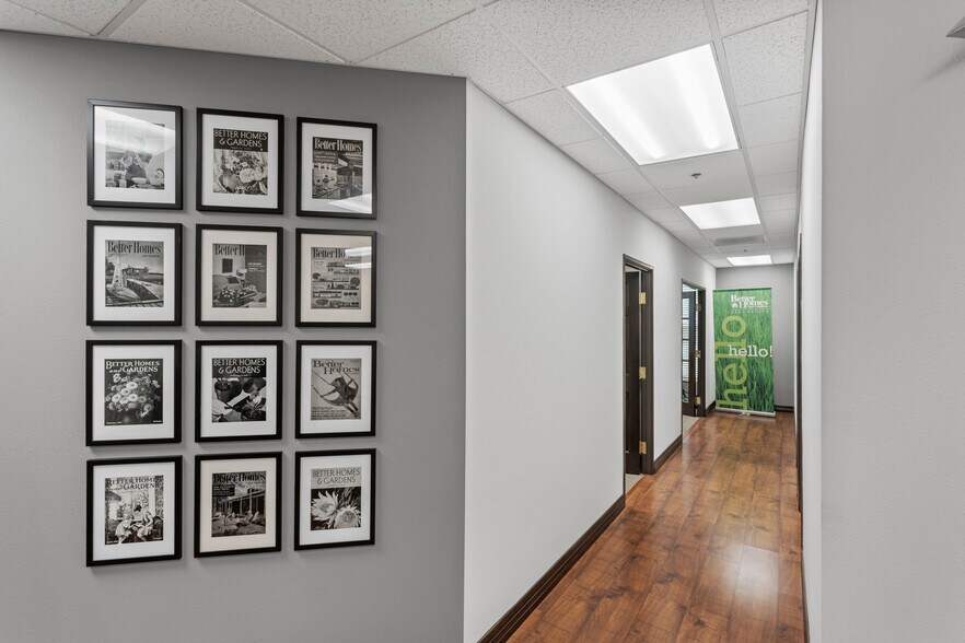 More Photos Of 17734 Preston Rd, Dallas Office For Sale
