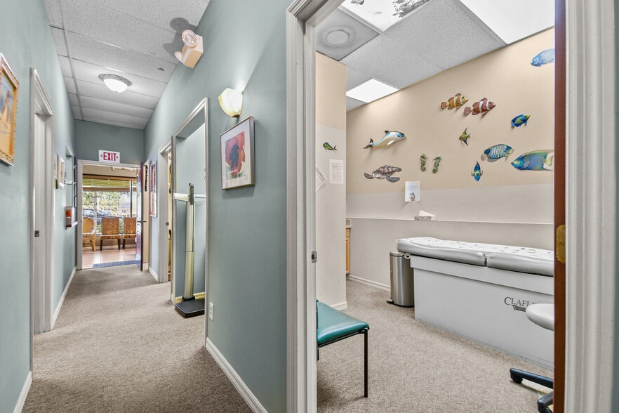 More Photos Of 13832 US Highway 1, Sebastian Medical For Sale