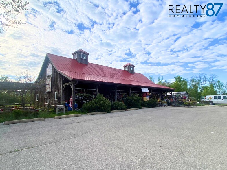 More Photos Of 495 Miller Rd, Hiawatha Specialty For Sale