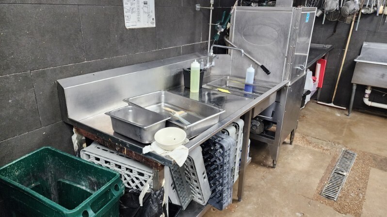 More Photos Of 802 S Main St, Belton General Retail For Sale