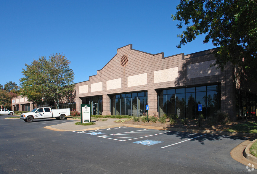 Primary Photo Of 1250 Northmeadow Pky, Roswell Research And Development For Lease