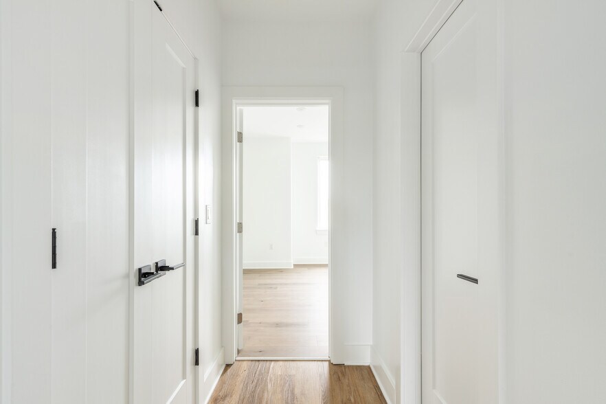 More Photos Of 85 E Sharpnack St, Philadelphia Apartments For Sale