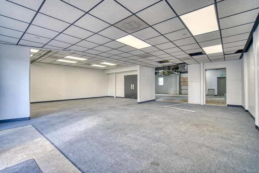 More Photos Of 555 Alter St, Broomfield Service For Lease