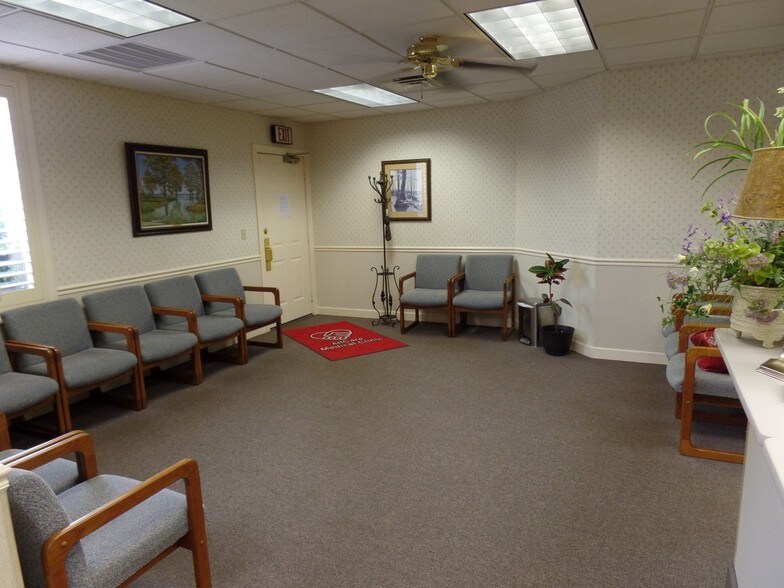 More Photos Of 316 E Harper St, Troy Medical For Sale