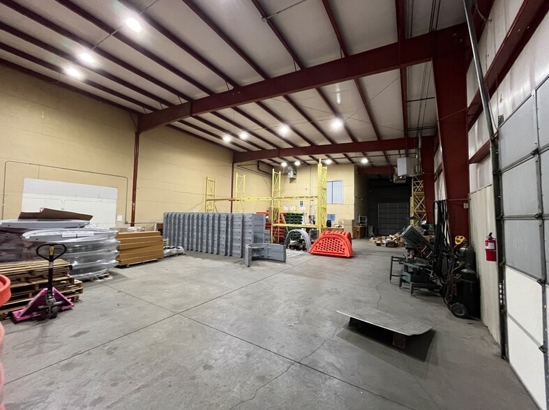 More Photos Of 2931 S Tejon St, Englewood Warehouse For Lease