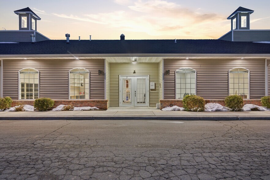 More Photos Of 55 2nd Ave, Brentwood Medical For Lease