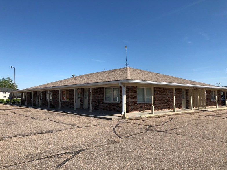 Primary Photo Of 3231 Ramada Rd, Grand Island Storefront Retail Office For Lease