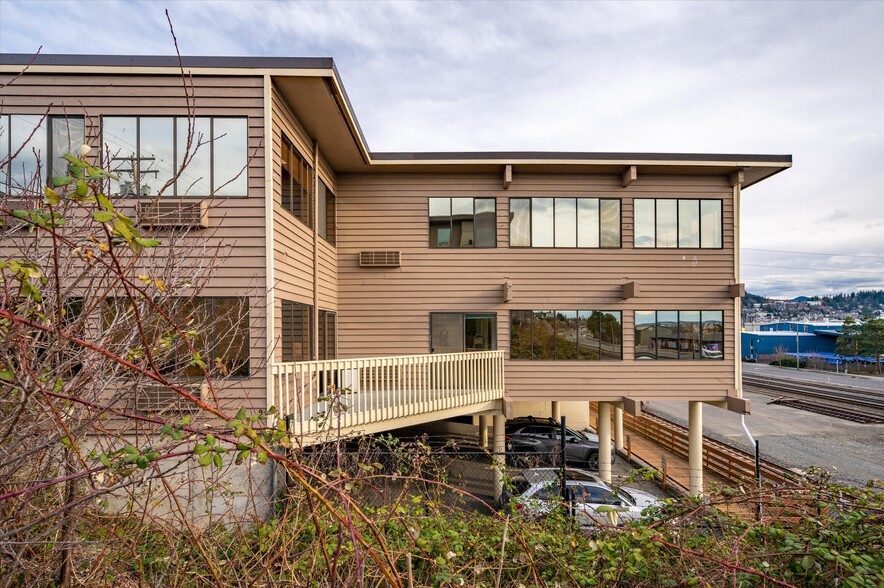 More Photos Of 1111 W Holly St, Bellingham Office For Lease