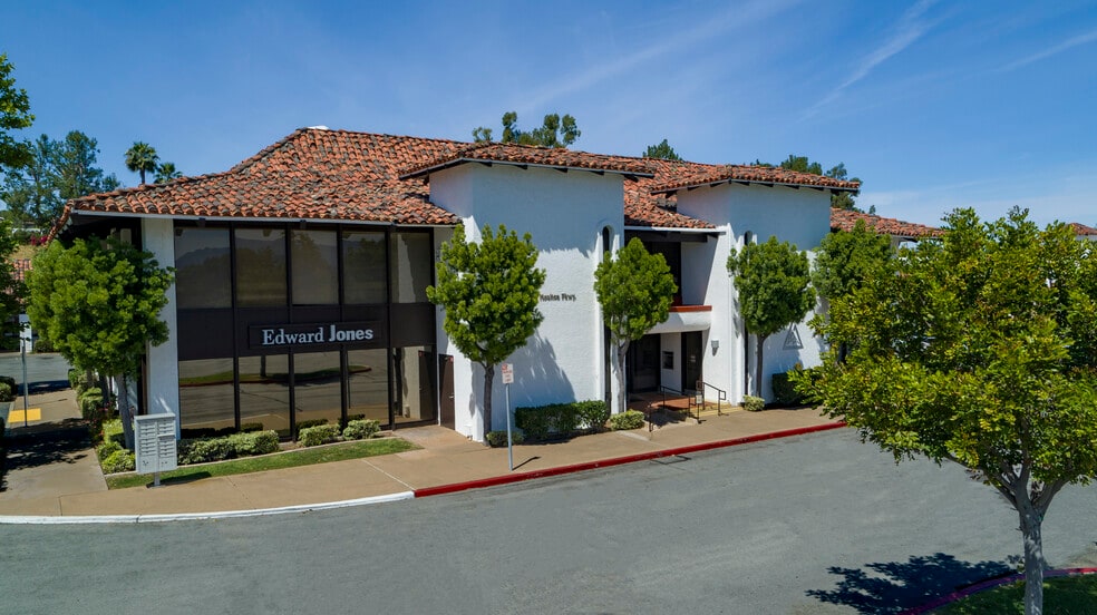 More Photos Of 23547-23641 Moulton Pky, Laguna Hills Unknown For Lease