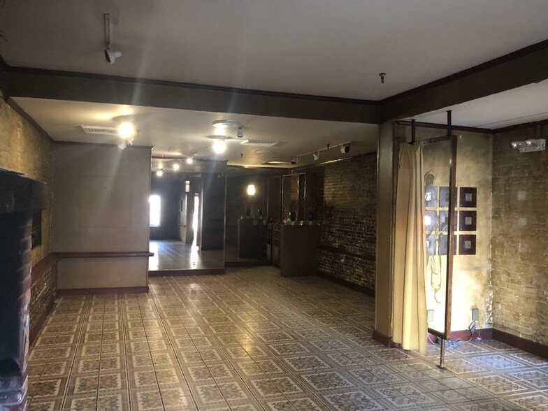 More Photos Of 722 King St, Alexandria Storefront Retail Office For Lease