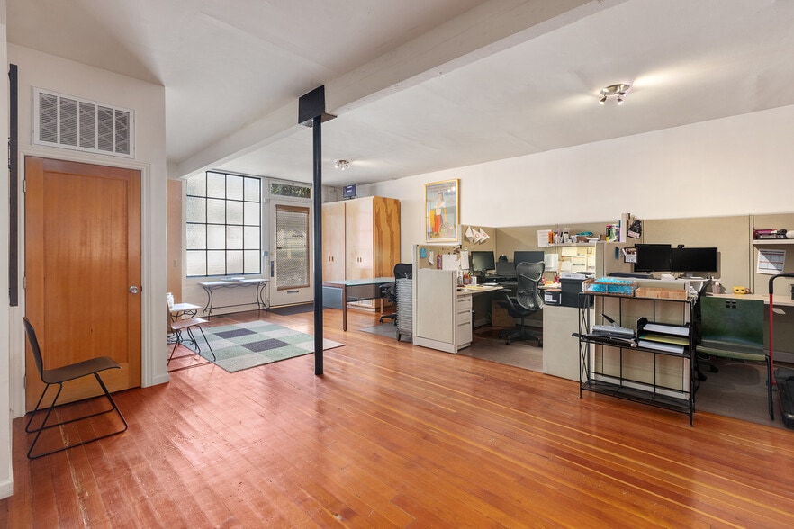 More Photos Of 67-71 Haight St, San Francisco General Retail For Sale