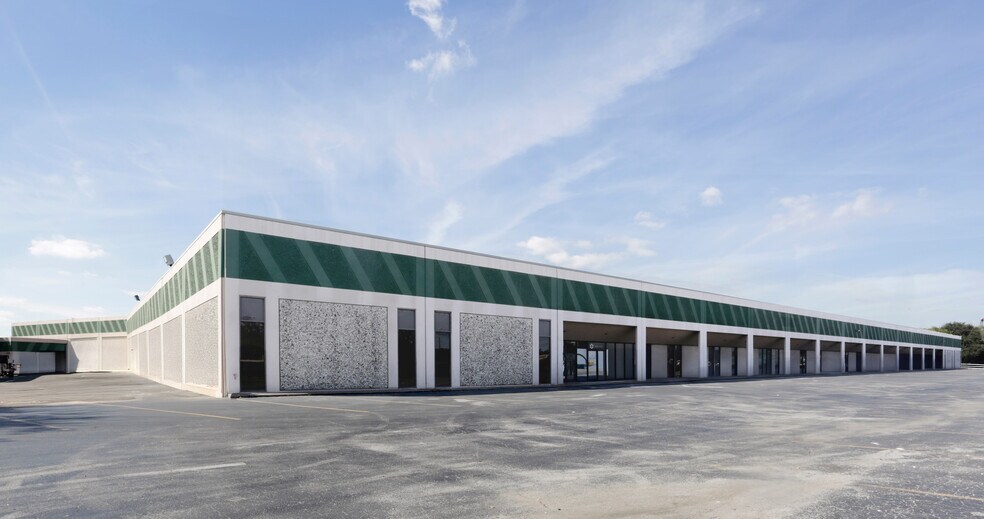 More Photos Of 4731 Darien St, Houston Unknown For Lease